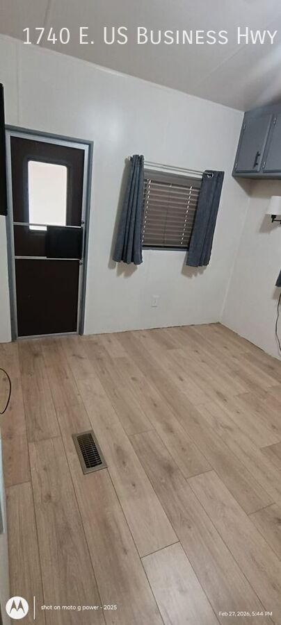 Foto del edificio - 1740 E 29th St