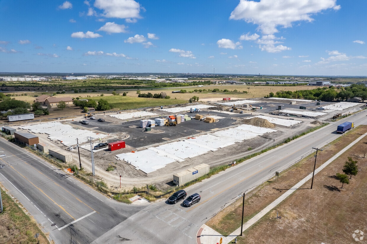 The Lantana Apartments Apartments Rattler Road S Old San Marcos, TX