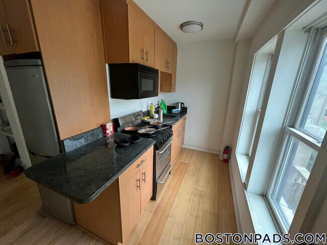 Foto del edificio - 461 Park Dr