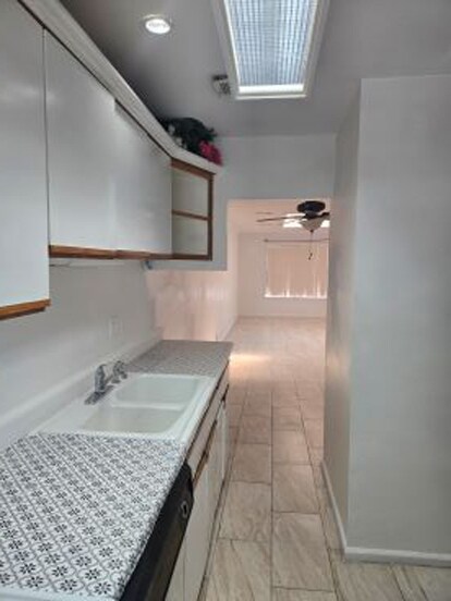 Foto del edificio - 5296 Treetops Dr
