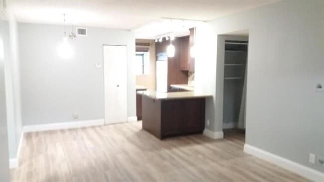 Building Photo - 3500 Gateway Dr