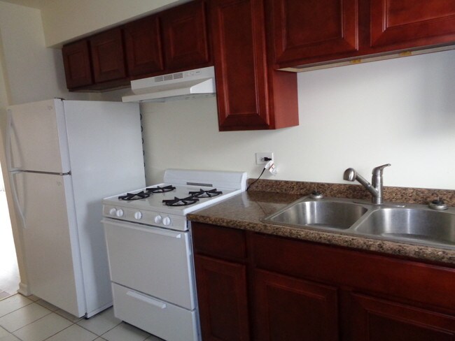 Building Photo - 7727 W 87th St