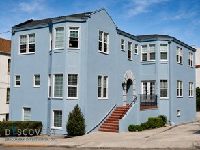 Building Photo - 579 Beacon St