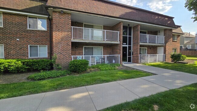Building Photo - 1104 Mercury Dr