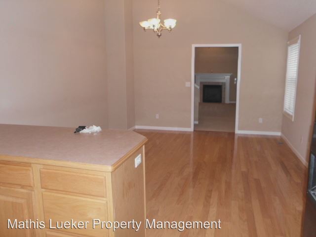 Foto del edificio - 1417 Spring Hill Dr