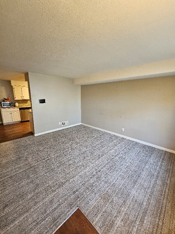 Foto del edificio - 4314 3rd St NE