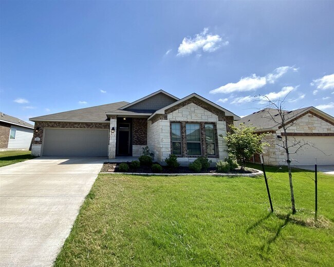 Building Photo - 4 br, 2 bath House - 806 Dunford Dr