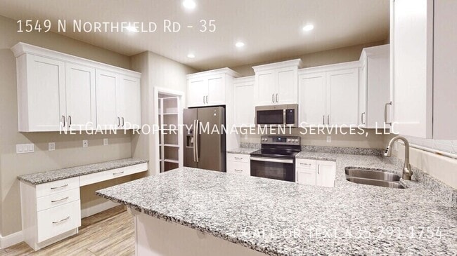 Building Photo - 1549 N Northfield Rd