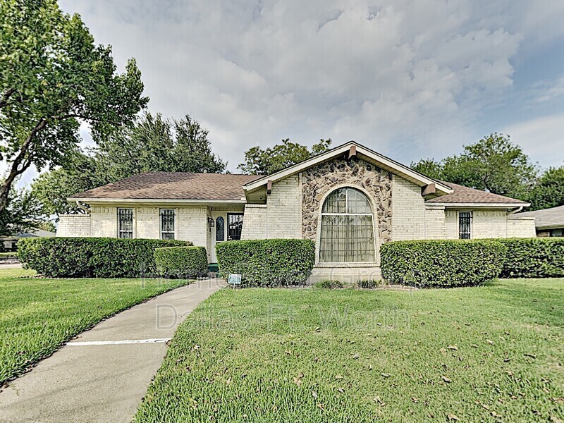 Primary Photo - 7034 Allview Ln