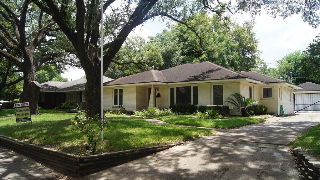 Primary Photo - 3139 Castlewood St