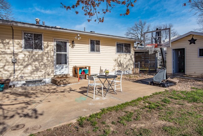 Building Photo - 11054 Ridge Forest Ct