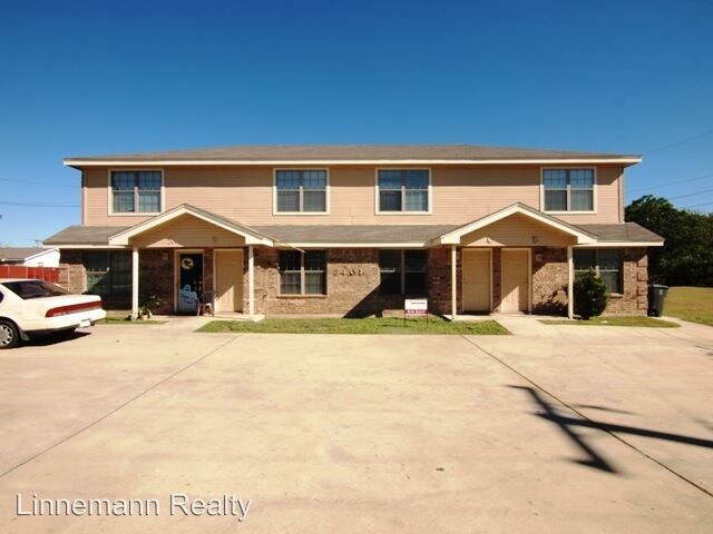 Primary Photo - 3401 Turner Ave
