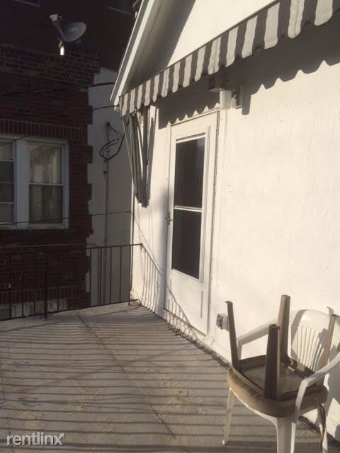 Building Photo - 631 72nd St