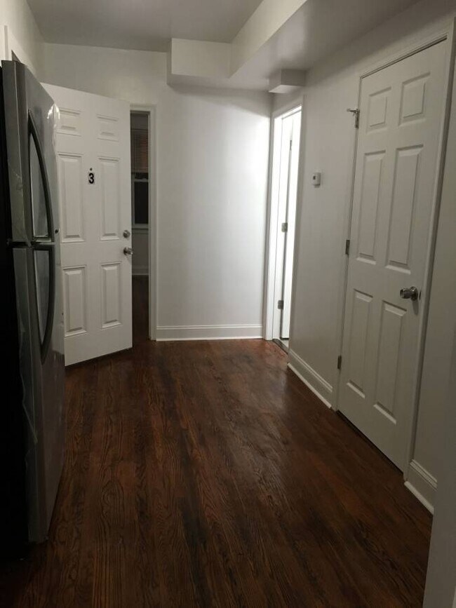 Foto del edificio - 1223 Queen St NE