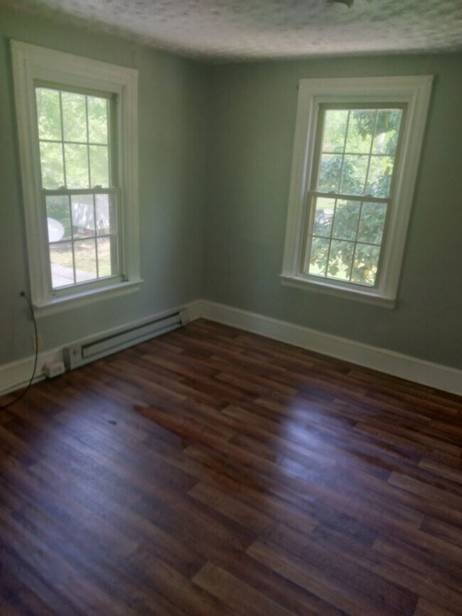 Foto del edificio - 204 Tunstall Ave