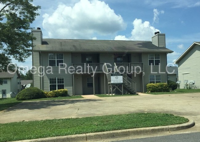 819 Willow Pointe, Anniston, AL 36206 Apartment for Rent