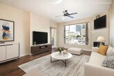 Foto principal - 1240 India St