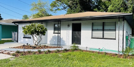 Building Photo - 4005 N Glen Ave
