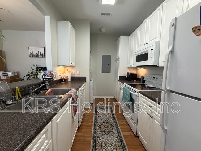 Foto del edificio - 5229 Elston Ln