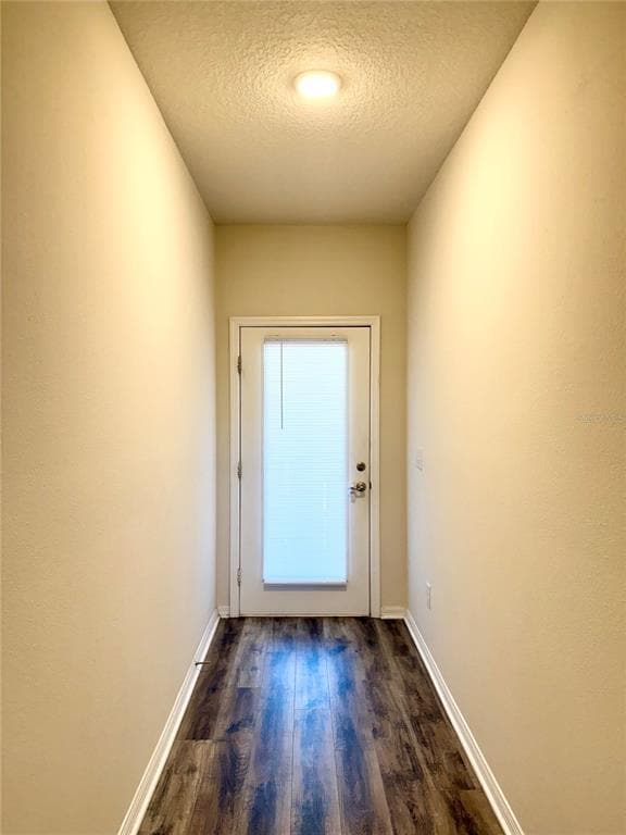 Foto del edificio - 5750 Desert Rose Pl