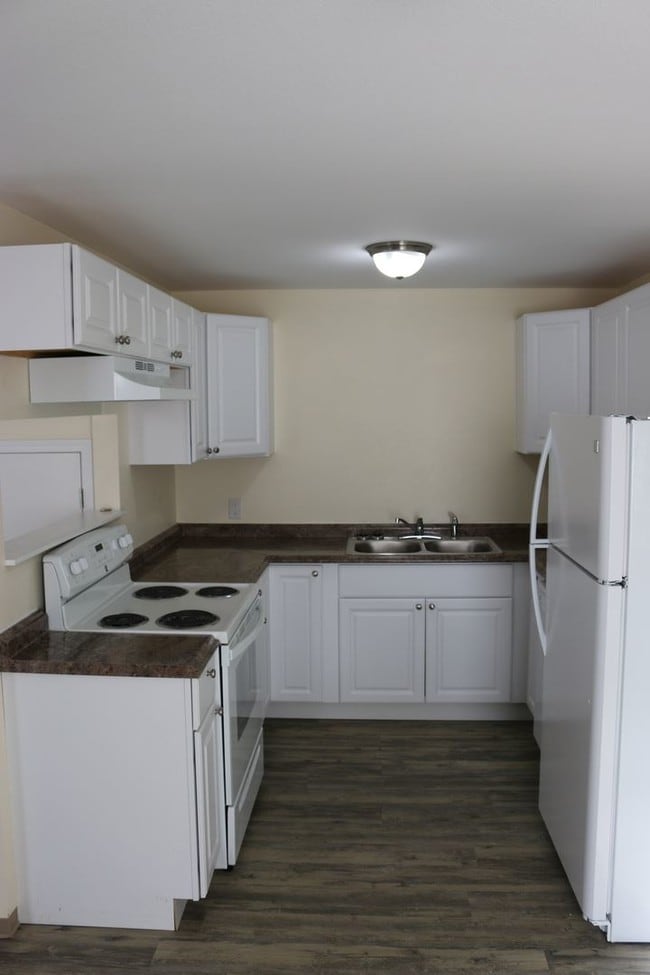 Building Photo - 1516 N Brook Ct