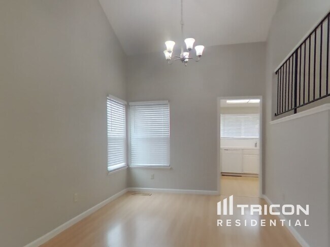 Foto del edificio - 801 Newport Way