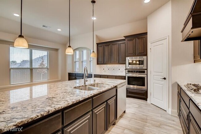Building Photo - 4 br, 2.5 bath House - 415 Tanglewood Driv...