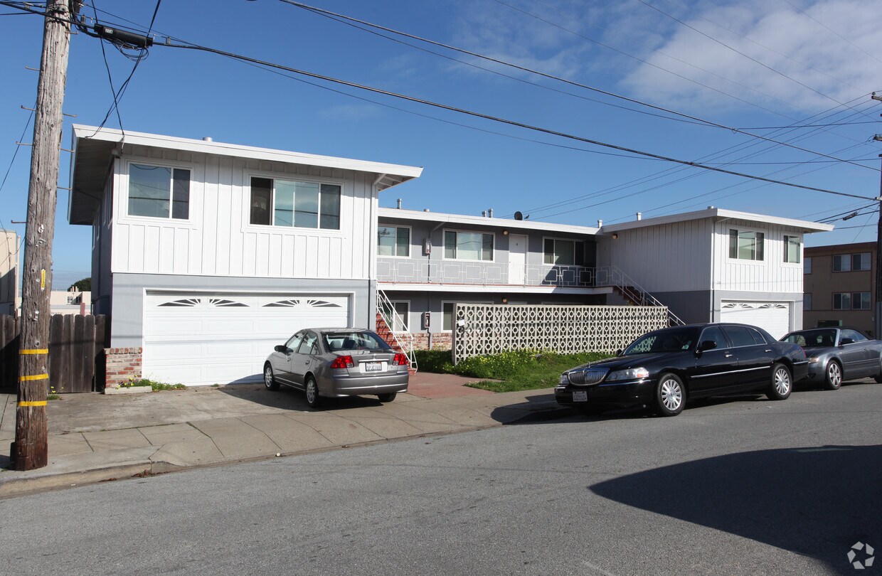 Building Photo - 200 Linden Ave