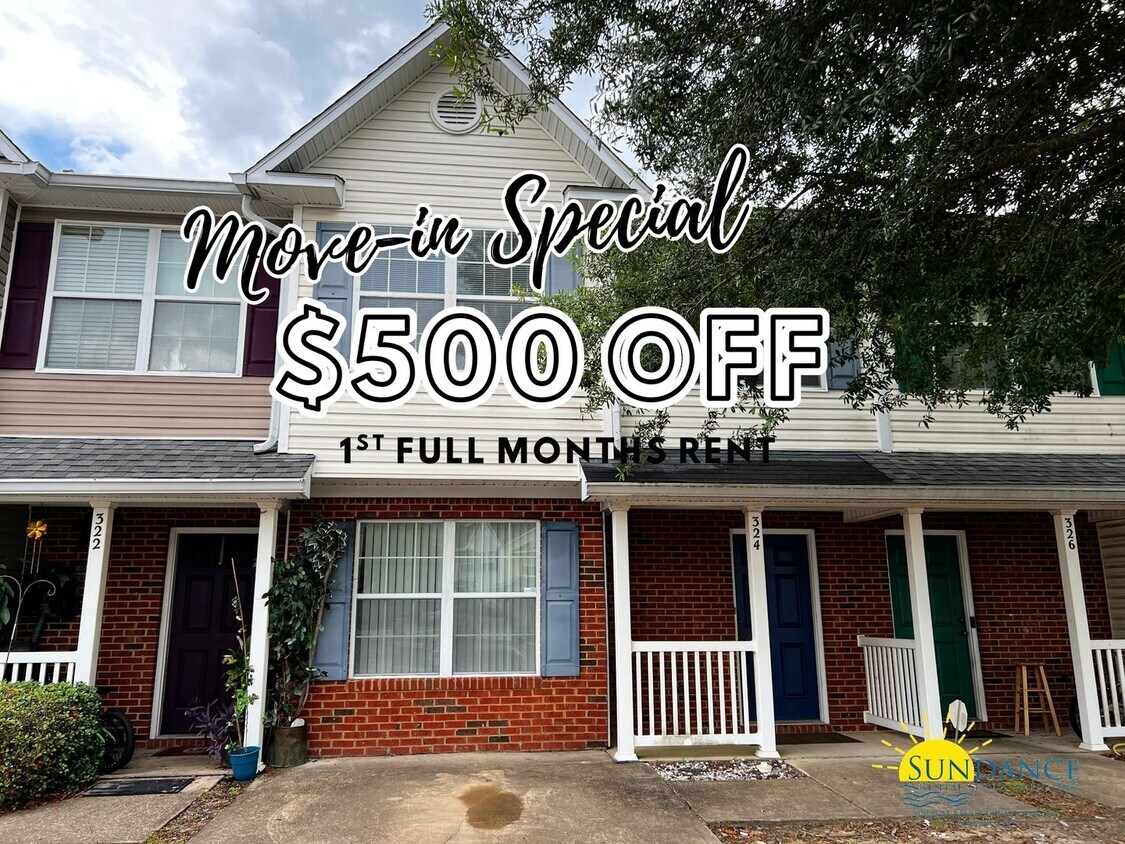 Primary Photo - Spacious 3 Bedroom In Crestview!