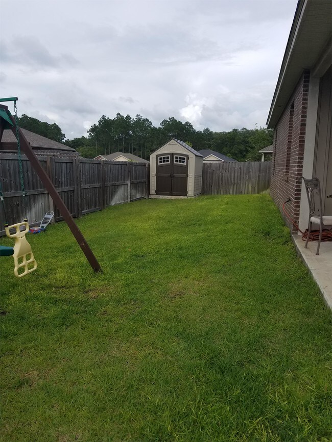 Building Photo - 3632 Azalea Ct