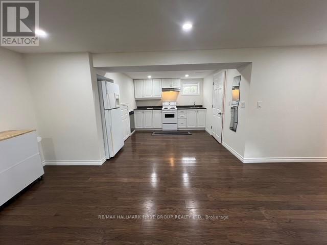 Photo du bâtiment - 63 Taylor Rd