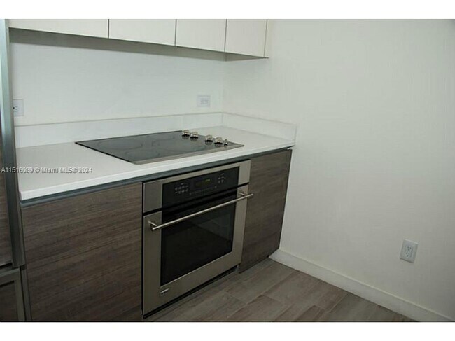 Foto del edificio - 1100 S Miami Ave