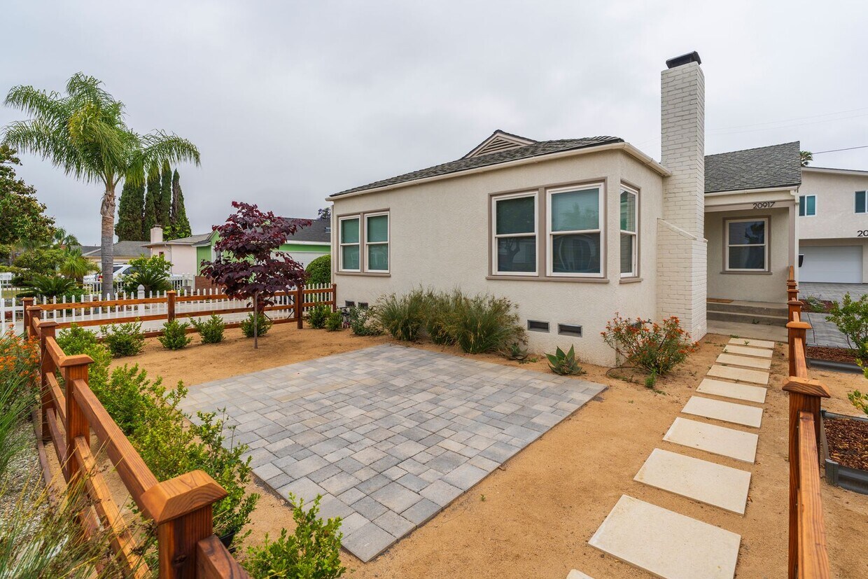 Foto principal - Newly Renovated Torrance Home!