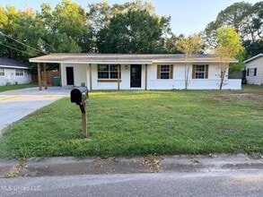 Building Photo - 2714 Clairmont Ave
