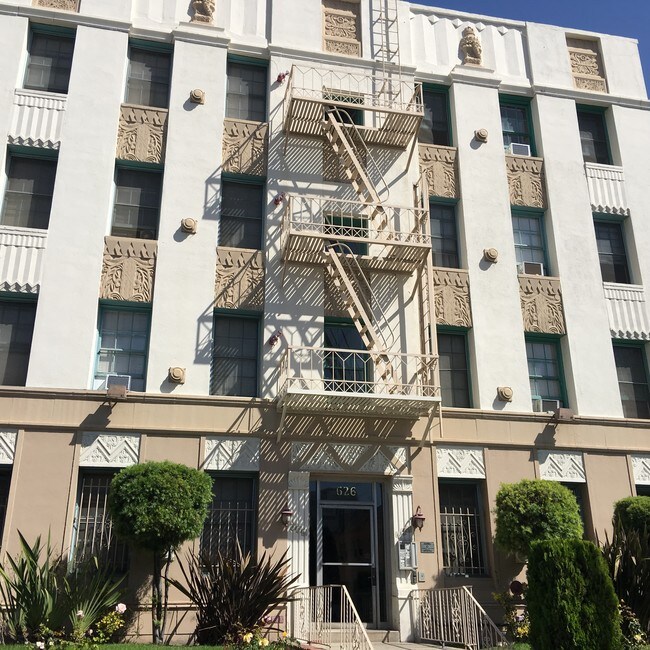 601 S Cloverdale Ave Unit 100A, Los Angeles, CA 90036 Apartment for