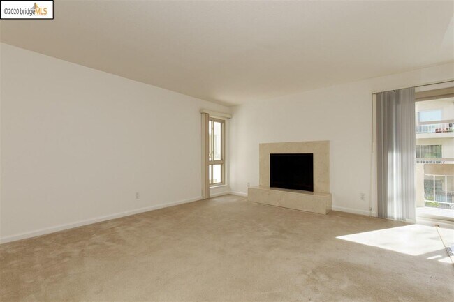 Building Photo - 55 Fairmount Ave