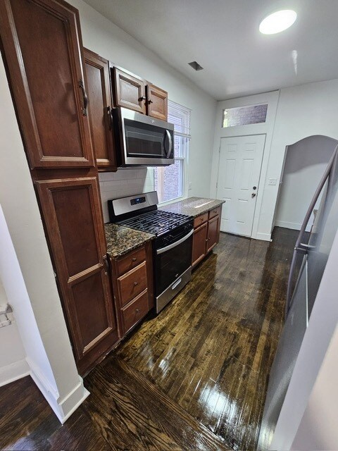 Foto del edificio - 6630 S Woodlawn Ave