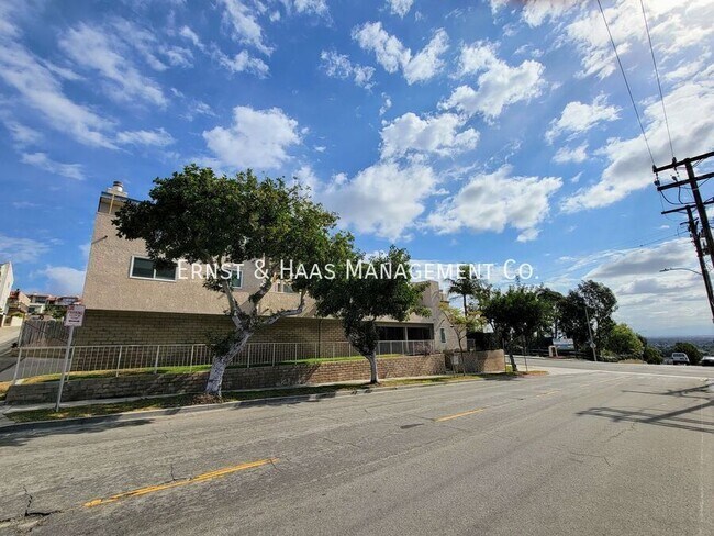 Foto del edificio - 2755 E Hill St