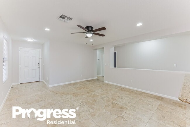 Foto del edificio - 2281 E Peach Tree Dr