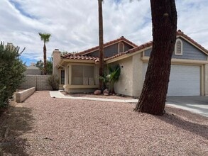 Building Photo - 8309 Palmada Dr