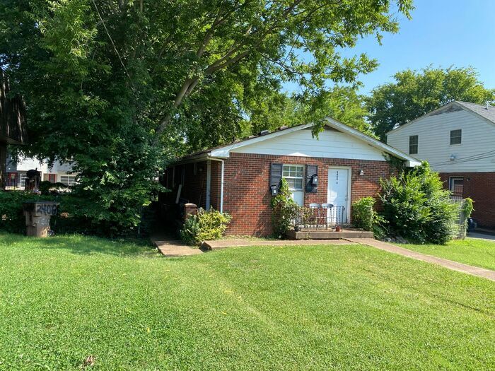 Lovely 2 Bed Duplex by Fisk - 5 Min From Downtown - Lovely 2 Bed Duplex by Fisk - 5 Min From Downtown