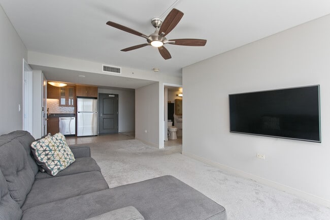Living Room&Kitchen - 1009 Kapiolani Blvd
