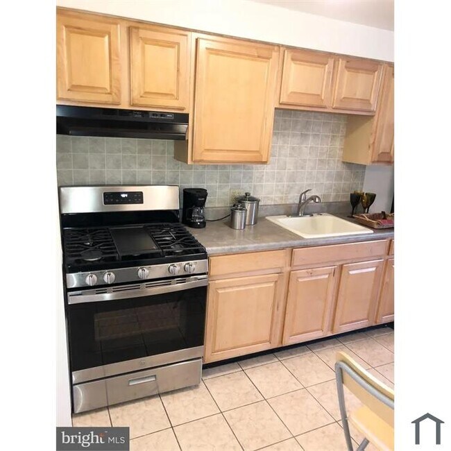Building Photo - 3408 Ashfield Ln