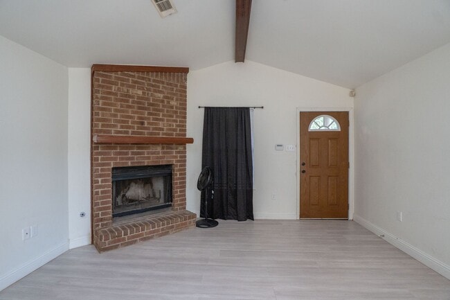 Building Photo - 3 bedroom house in quiet West Little Rock ...