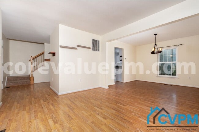 Foto del edificio - 1321 Treasure Dr