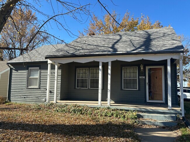 Foto del edificio - 957 N Ridgewood Dr