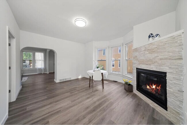 Foto del edificio - 628 S Liberty St