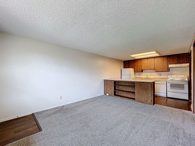 Building Photo - The Hampton - 1 Bedroom 1 Bathroom with in...