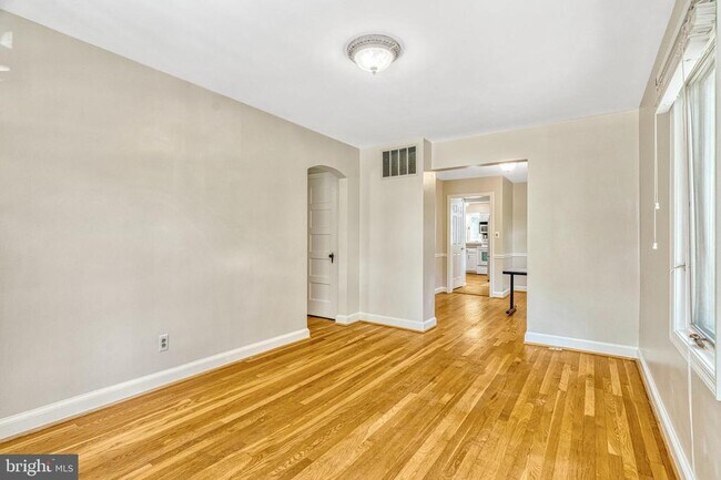 Foto del edificio - 1407 Cedar Ave