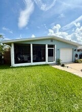Building Photo - 335 Bellaire Dr